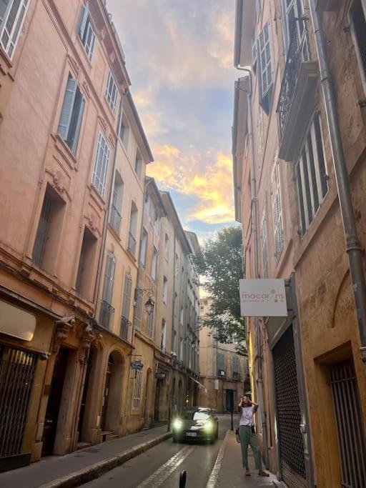 Charmant Appartement 2 Pieces En Plein Centre Ville Historique Aix-en-Provence Luaran gambar