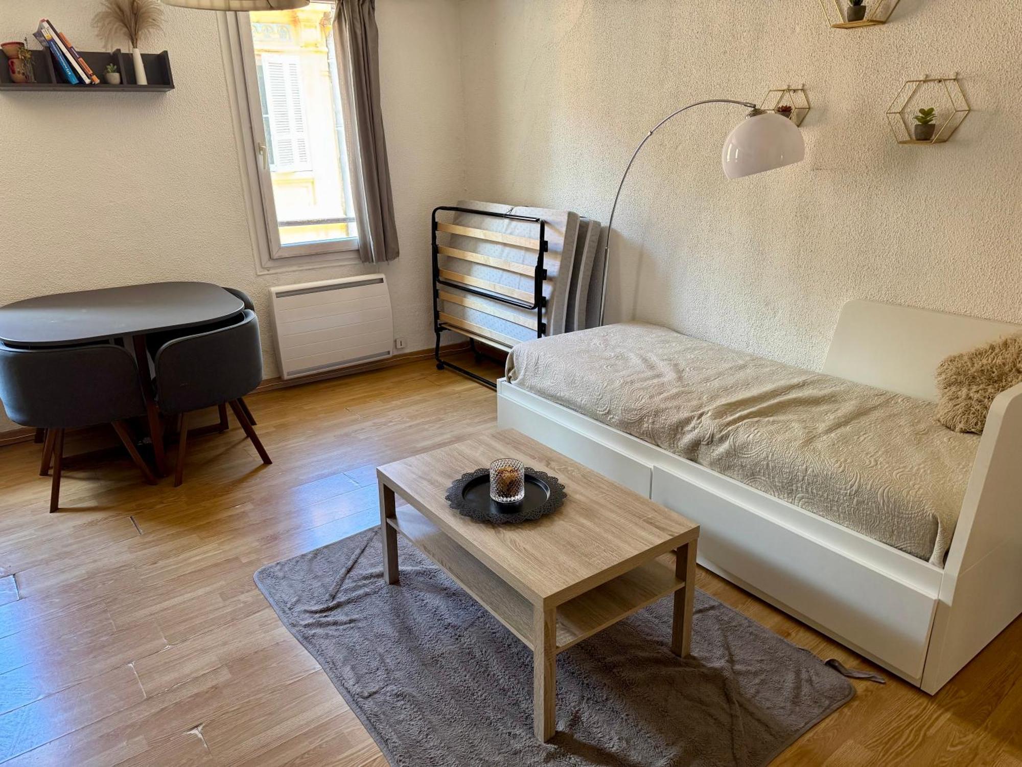 Charmant Appartement 2 Pieces En Plein Centre Ville Historique Aix-en-Provence Luaran gambar